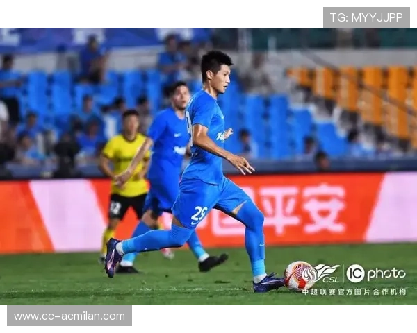 中超南通支云速度节奏训练,助力球员突破极限,塑造冠军之路 中超南通支云速度节奏训练,助力球员突破极限,塑造冠军之路