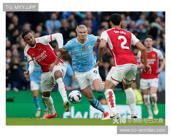 曼城哈兰德门前争顶补射得分